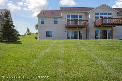 Exterior - 1228 Wineleaf Ln, Dewitt, MI 48820 photo 8 of 8
