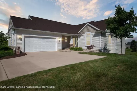 1228 Wineleaf Ln, Dewitt, MI 48820