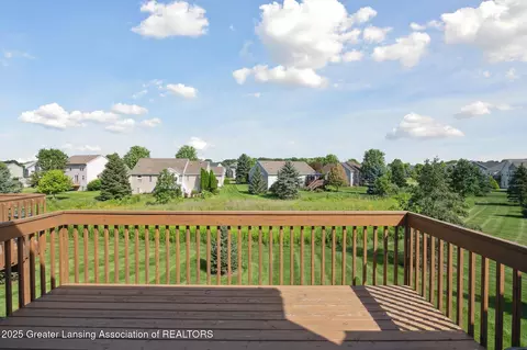 Exterior - 1228 Wineleaf Ln, Dewitt, MI 48820 photo 3 of 8