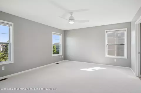 Bedroom - 1228 Wineleaf Ln, Dewitt, MI 48820 photo 1 of 5