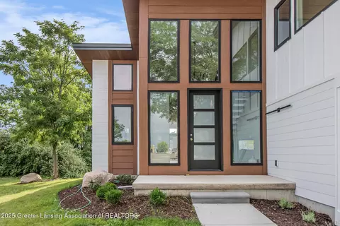 Exterior - 16925 Willowbrook Dr, Haslett, MI 48840 photo 3 of 8