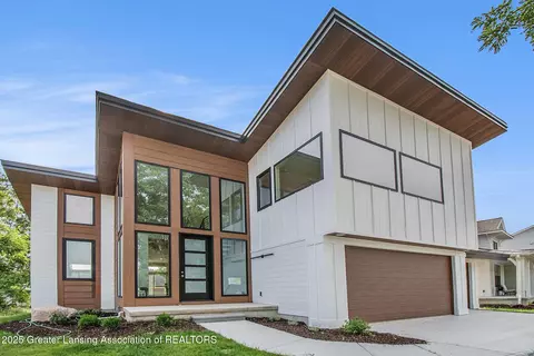 Exterior - 16925 Willowbrook Dr, Haslett, MI 48840 photo 4 of 8