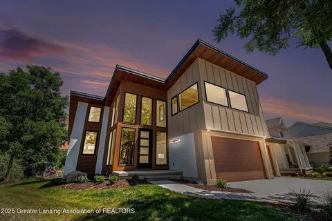 Exterior - 16925 Willowbrook Dr, Haslett, MI 48840 photo 2 of 8