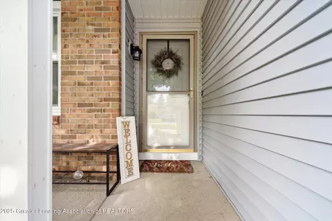 5455 Maple Ridge Rd, Haslett, MI 48840 photo 5