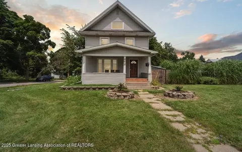 842 W Willow St, Lansing, MI 48906