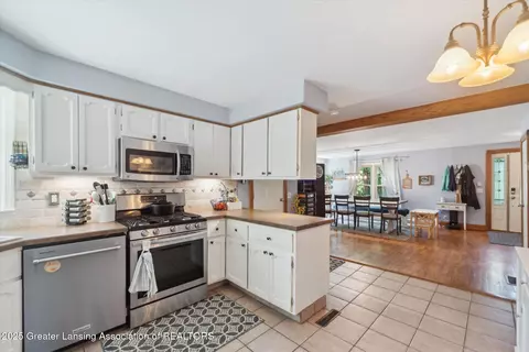 8652 W Pierce Rd, Sumner, MI 48889 photo 16