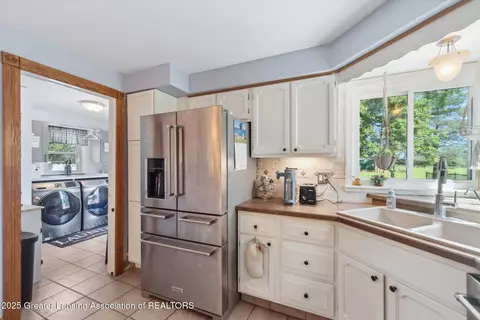 8652 W Pierce Rd, Sumner, MI 48889 photo 17