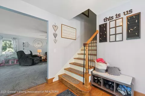 8652 W Pierce Rd, Sumner, MI 48889 photo 7