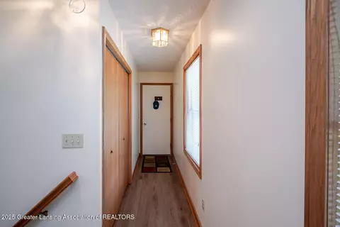 Entry Way - 5537 Timothy Ln, Bath, MI 48808 photo 4 of 4