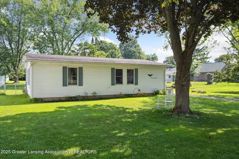 Exterior - 225 E Hamilton St, Dimondale, MI 48821 photo 7 of 7