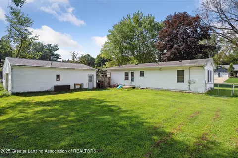 Exterior - 225 E Hamilton St, Dimondale, MI 48821 photo 1 of 7