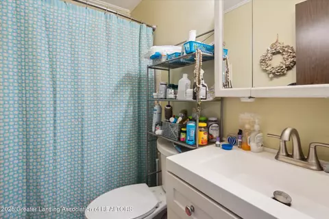 Bath - 225 E Hamilton St, Dimondale, MI 48821 photo 1 of 1