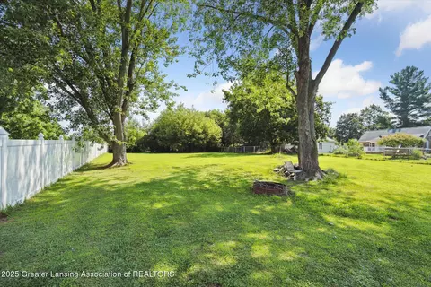 Exterior - 225 E Hamilton St, Dimondale, MI 48821 photo 3 of 7