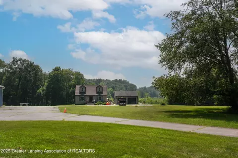 9330 Coleman Rd, Haslett, MI 48840 photo 1