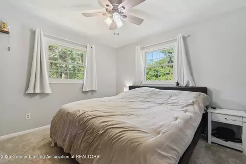Bedroom - 7455 W Maple Rapids Rd, Saint Johns, MI 48879 photo 1 of 5