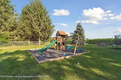 Exterior - 7455 W Maple Rapids Rd, Saint Johns, MI 48879 photo 7 of 8