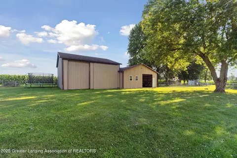 Exterior - 7455 W Maple Rapids Rd, Saint Johns, MI 48879 photo 1 of 8