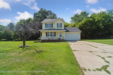 204 S Emerald Way, Morrice, MI 48857