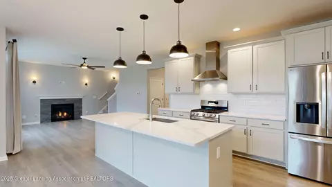 Kitchen - 621 Titanium Trl, Haslett, MI 48840 photo 4 of 4