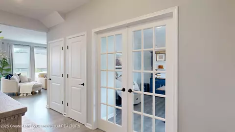 Entry Way - 621 Titanium Trl, Haslett, MI 48840 photo 2 of 4