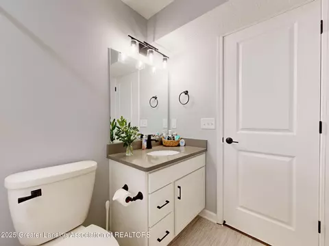 Bath - 621 Titanium Trl, Haslett, MI 48840 photo 2 of 9