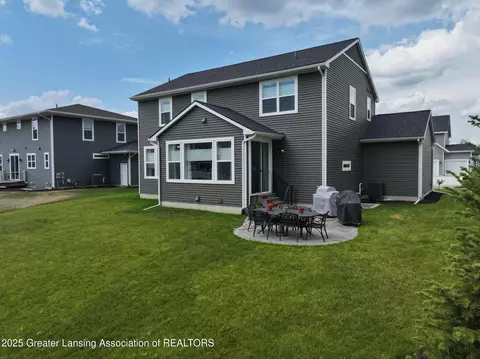 Exterior - 621 Titanium Trl, Haslett, MI 48840 photo 6 of 7
