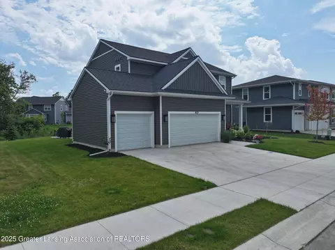 Exterior - 621 Titanium Trl, Haslett, MI 48840 photo 4 of 7