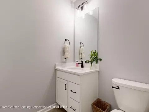 Bath - 621 Titanium Trl, Haslett, MI 48840 photo 3 of 9