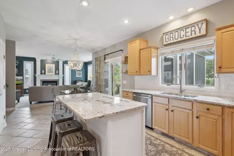 Kitchen - 11660 Hidden Spring Trl, Dewitt, MI 48820 photo 4 of 5