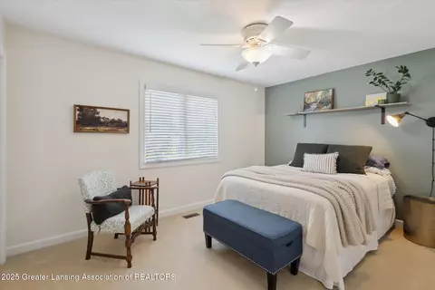 Bedroom - 11660 Hidden Spring Trl, Dewitt, MI 48820 photo 6 of 8