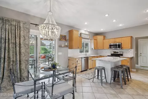 Kitchen - 11660 Hidden Spring Trl, Dewitt, MI 48820 photo 1 of 5