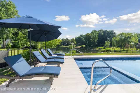 Exterior - 9640 Tobermory Dr, Haslett, MI 48840 photo 9 of 20