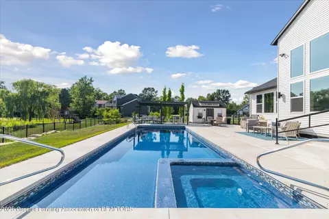 Exterior - 9640 Tobermory Dr, Haslett, MI 48840 photo 10 of 20
