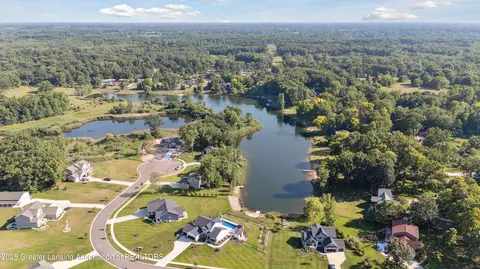 View/Area - 9640 Tobermory Dr, Haslett, MI 48840 photo 6 of 8