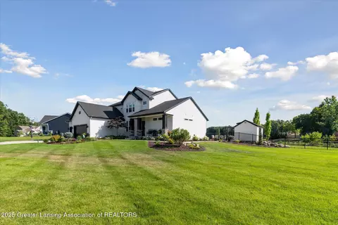 Exterior - 9640 Tobermory Dr, Haslett, MI 48840 photo 5 of 20