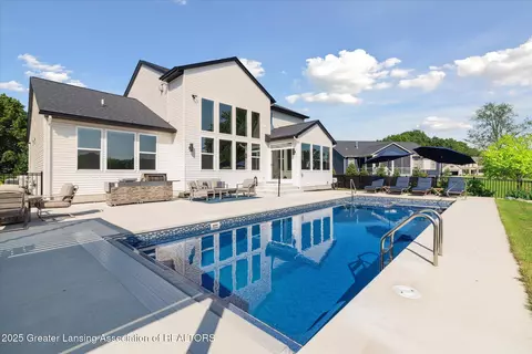 Exterior - 9640 Tobermory Dr, Haslett, MI 48840 photo 17 of 20
