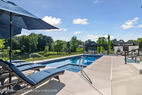 Exterior - 9640 Tobermory Dr, Haslett, MI 48840 photo 13 of 20