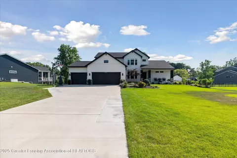 Exterior - 9640 Tobermory Dr, Haslett, MI 48840 photo 4 of 20