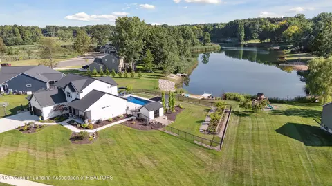 View/Area - 9640 Tobermory Dr, Haslett, MI 48840 photo 5 of 8