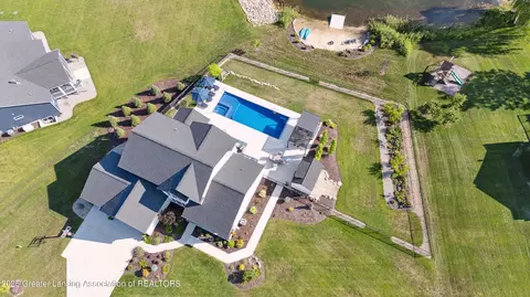 View/Area - 9640 Tobermory Dr, Haslett, MI 48840 photo 1 of 8