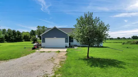6390 Mills Hwy, Eaton Rapids, MI 48827