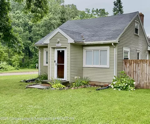 2905 Ingham St, Lansing, MI 48911