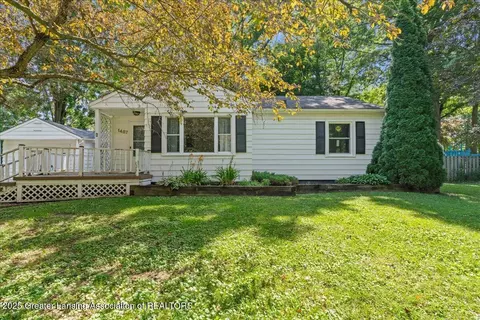 1487 Denies St, Burton, MI 48509
