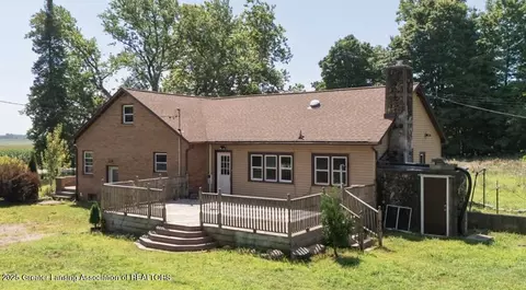 331 N College Rd, Mason, MI 48854