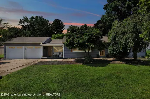 754 Ives Rd, Mason, MI 48854
