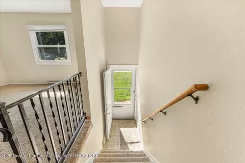 Entry Way - 2166-2168 Park Ln, Holt, MI 48842 photo 1 of 2
