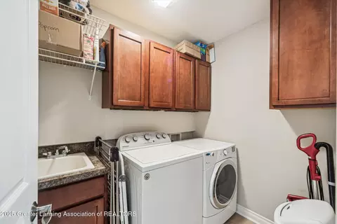1058 Buckingham Rd, Haslett, MI 48840 photo 23