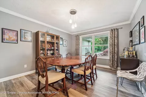 1058 Buckingham Rd, Haslett, MI 48840 photo 25