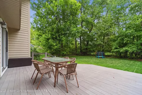 1058 Buckingham Rd, Haslett, MI 48840 photo 47