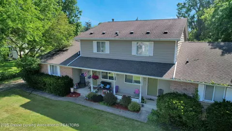 802-808 N Clinton St, Grand Ledge, MI 48837
